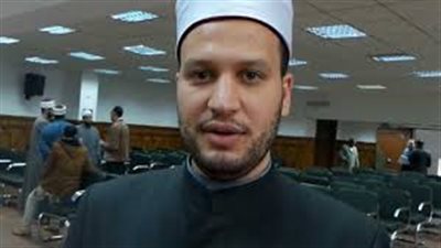 أزهري: يجوز للمرأة قراءة القرآن بدون حجاب 