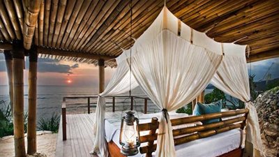 منتجع Nihiwatu …المكان المثالي للابتعاد عن العالم