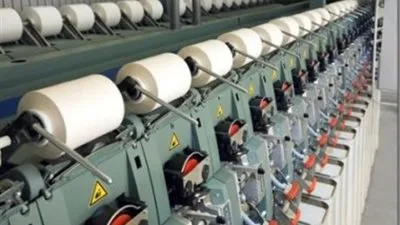  وقفة احتجاجية لعمال النيل لحليج الأقطان أمام وزارة قطاع الأعمال