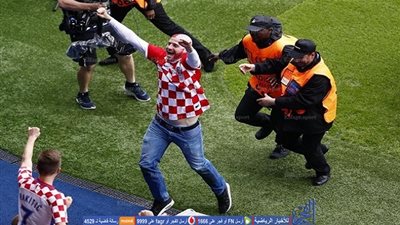 عقوبات بانتظار كرواتيا بسبب احتفال أحد مشجعيها داخل الملعب