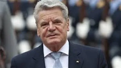 الرئيس الألماني يتناول الإفطار مع مسلمين ويدعو للتسامح بعد مذبحة أورلاندو