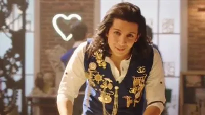 5 معلومات لا تعرفها عن الشاب الذي أثار سخرية الجمهور في إعلان مؤسسة مجدي يعقوب