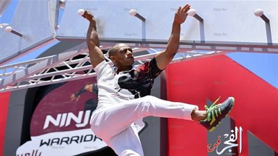 بالصور.. محمد رمضان يستعرض عضلاته ومهاراته البدنية أمام 