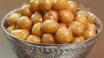 حلويات رمضان: طريقة عمل لقمة القاضي فى المنزل    