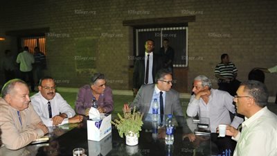 وزير الآثار يشارك في حفل إفطار جماعي بالأهرامات (صور)