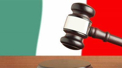 حبس إريتري متهم بزعامة شبكة لتهريب البشر بإيطاليا 