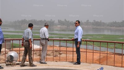 محافظ أسيوط يتفقد الأعمال الإنشائية لمشروع محطة مياه الوليدية ويناقش معوقات التنفيذ (فيديو)