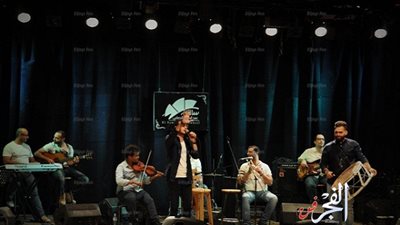 بالصور.. المنشد مصطفي عاطف يتألق فى حفله الأول بساقية الصاوي