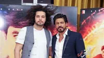 بعد نجاح أغنيته مع شاروخان.. عبدالفتاح جريني يتعلم الصيني ويغني بالفرنسية