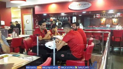 صور بعثة الأهلي في مطار القاهرة قبل السفر لزامبيا 