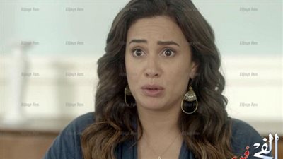 هند صبري تدعو عدد من أصدقائها بمصر على إفطار تونسي