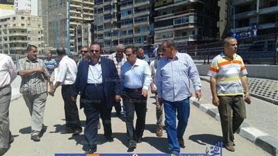 محافظ الإسكندرية يتفقد أعمال تحويل باركينج ميامي لرصيف للمواطنين (صور)