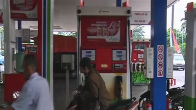 إندونيسيا.. اقرأ القرآن وتزود بالوقود بالمجان