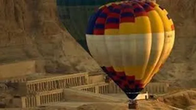 إقلاع 6 رحلات بالون طائر تقل 87 سائحًا بالأقصر