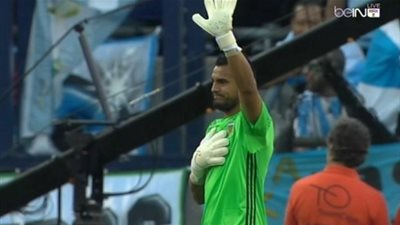 بالفيديو..روميرو يتصدى لفرصة خطيرة لفنزويلا بعد خطأ ساذج من الدفاع