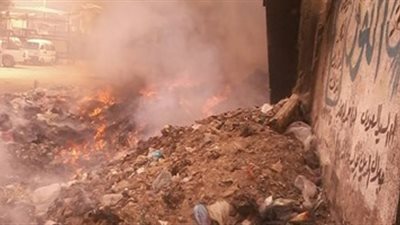 السيطرة على حريق اندلع في مقلب قمامة ببني سويف قبل امتداده لمحطة وقود