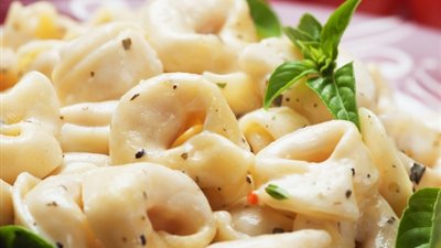 أطباق رمضان: طريقة عمل المكرونة بصوص الجبن اللذيذ  