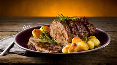 أطباق رمضان: طريقة عمل لحم الروستو بالخضار  