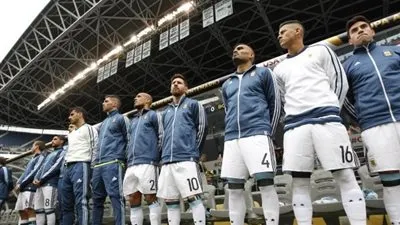 الأرجنتين تصل هيوستن لمواجهة أمريكا