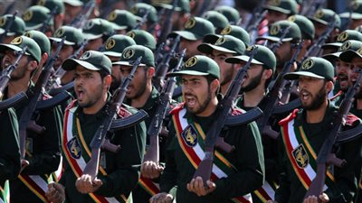 إيران تغلق صحيفة بسبب شكوى من الحرس الثوري