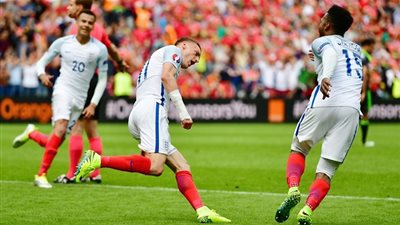 بالفيديو.. فاردي يهدر فرصة التقدم لإنجلترا أمام سلوفاكيا