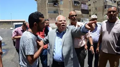 إغلاق الوحدات السكنية المستخدمة في تخزين البضائع المعدة للتهريب ببورسعيد