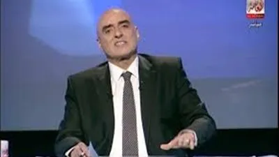 عزمي مجاهد يهاجم قطر: 