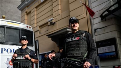 الشرطة التركية تلقي القبض على ثلاثة من أعضاء 