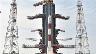 الهند تطلق 20 قمرا اصطناعيا