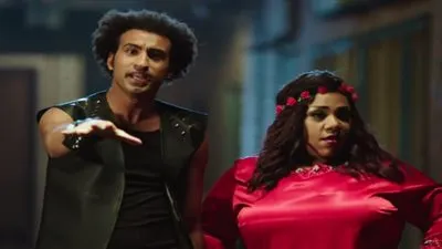 شاهد.. على ربيع يقلد محمد رمضان