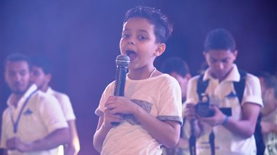 أحمد السيسي يشعل سحور جامعة القاهرة على أنغام 