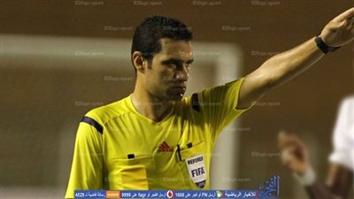 طاقم تحكيم مصري يدير لقاء زامبيا وغينيا بتصفيات أفريقيا