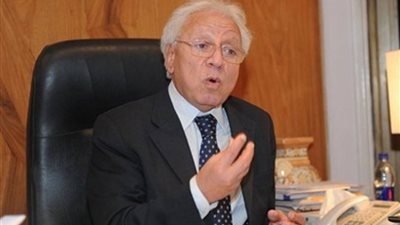 فقية دستوري: طعن الحكومة على بطلان ترسيم الحدود 