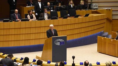 إسرائيل تتهم عباس بتشويه سمعة اليهود