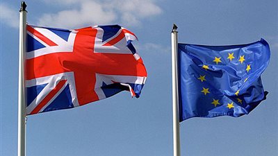 لندن تخاطر بخسارة اقتصادها بعد فقدان جواز سفر الاتحاد الأوروبي  