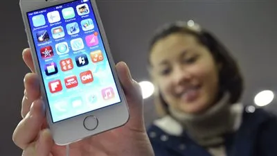 هذه أضرار استخدام الهواتف أثناء الشحن