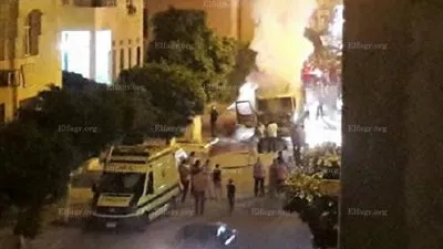 حريق هائل يلتهم سيارة محملة بالقمامة في الإسكندرية (فيديو وصور)
