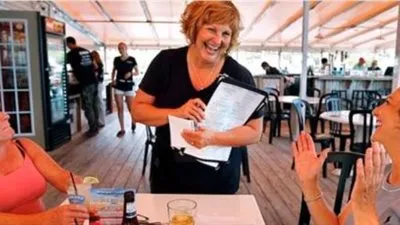 وظيفة غير متوقعة لزوجة حاكم ولاية أمريكية!