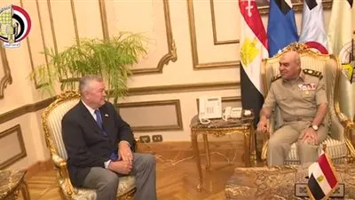 تفاصيل لقاء وزير الدفاع المصري بوفد الكونجرس الأمريكي (فيديو)