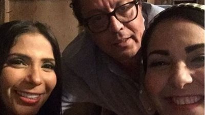 صابرين ومني زكى في كواليس 