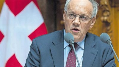 سويسرا ستطلب من الاتحاد الأوروبي إجراءات للحد من تدفق المهاجرين