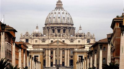 الفاتيكان يرد على وصف تركيا للبابا بأنه يملك 