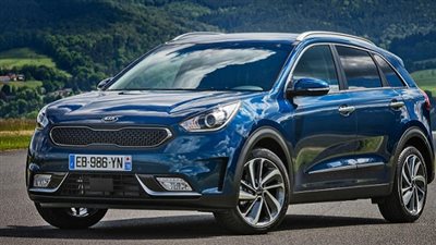 كيا تتجهز لإطلاق سيارتها الهجين 