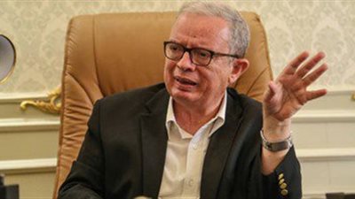 حسين عيسى: العجز في الموازنة يساوي موارد الدولة