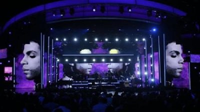 تكريم برنس ومحمد علي وآخرين في حفل جوائز 