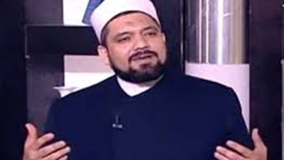 داعية إسلامي: يمكن للمرأة السفر لأداء فريضة الحج أثناء فترة العدة في هذه الحالة