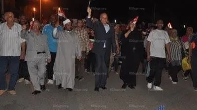 محافظ الوادي الجديد يقود مهرجان للمشي فى ذكرى ثورة يونيو (صور)
