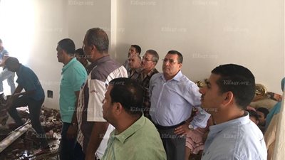 رئيس حي شرق الإسكندرية يشرف على إزالة عقار مخالف بمنطقة سيدي جابر (صور)