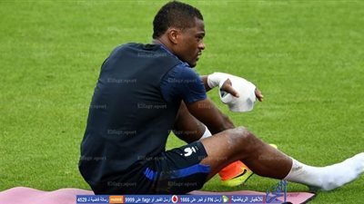 إيفرا يغادر تدريبات فرنسا مصابًا   