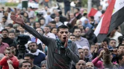  فريق في السجون.. وآخر 